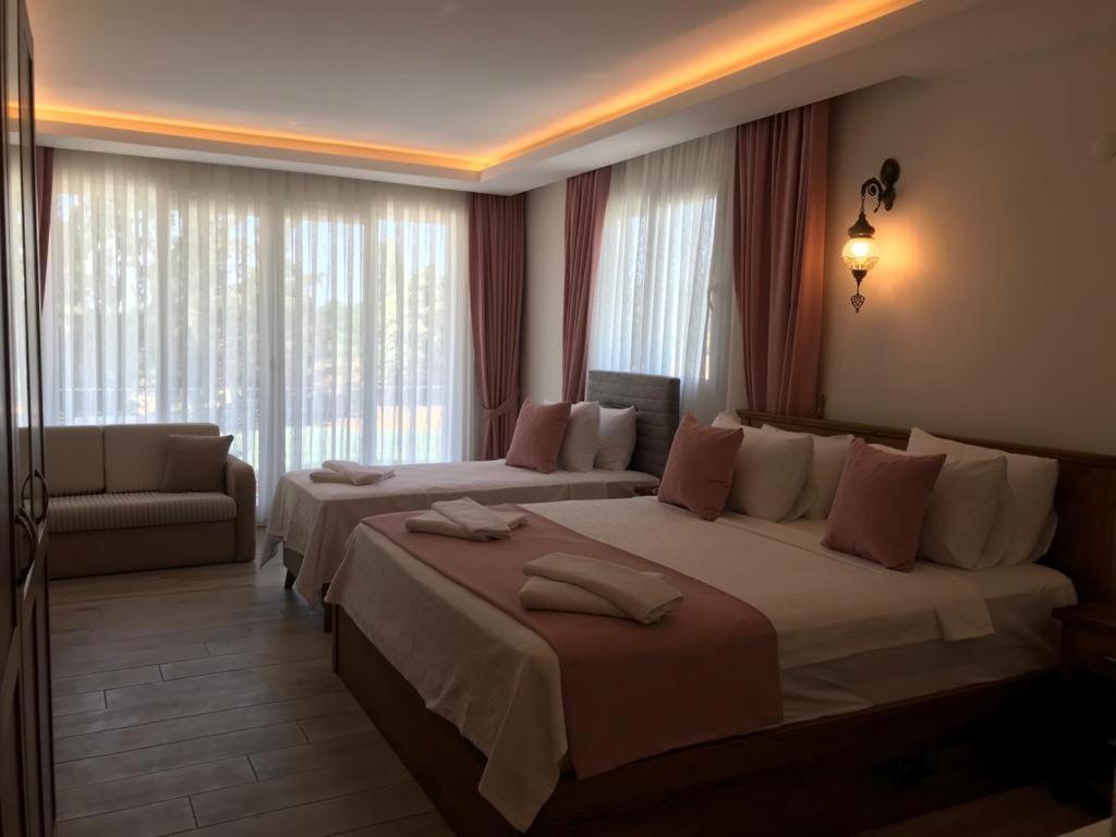 Infinity Ruby Hotel